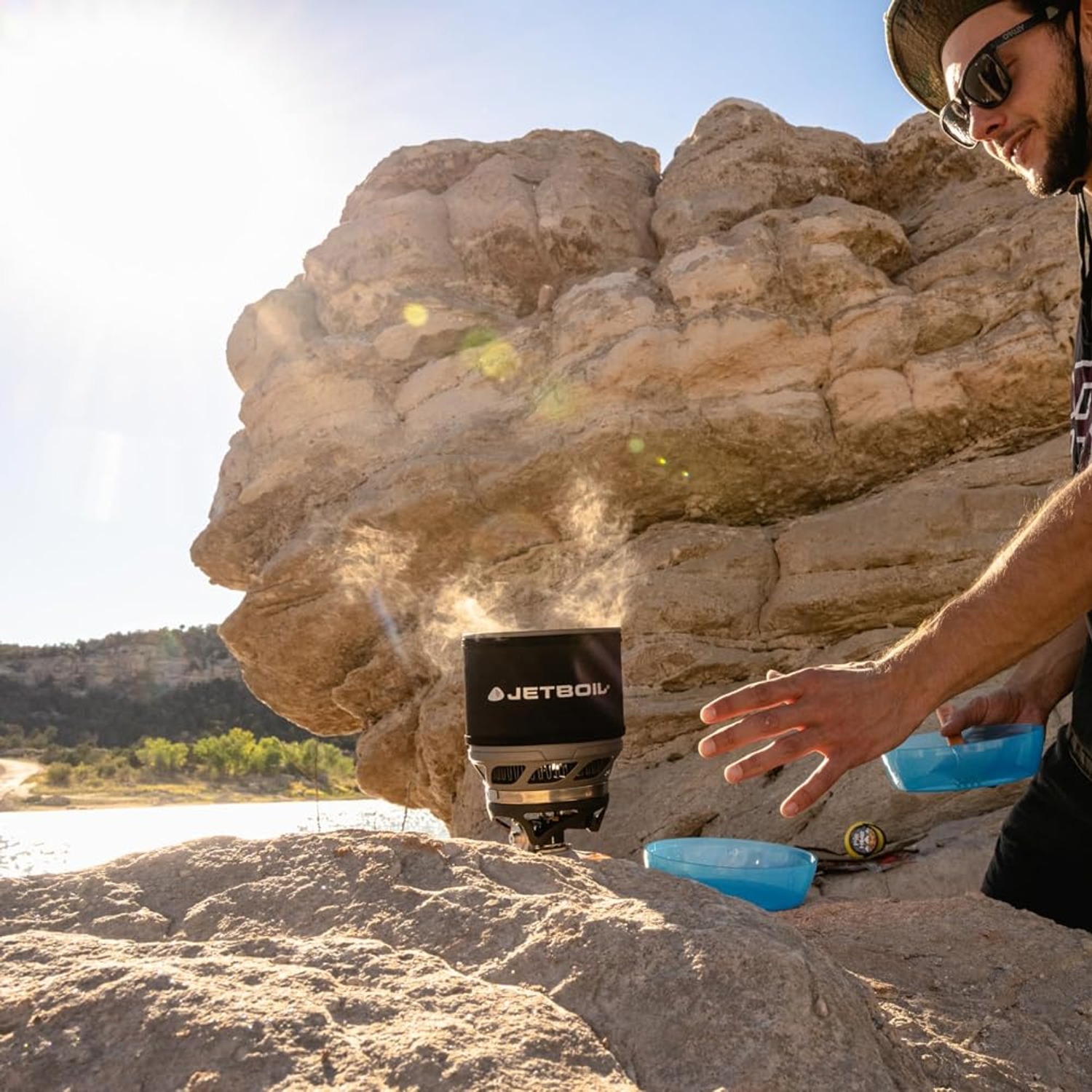 Jetboil MiniMo Personal Cooking System (Carbon), detail view